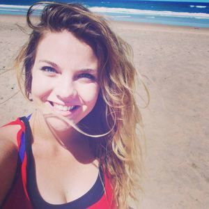 Meet your Posher, Charis